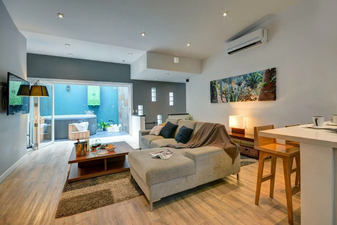 Oasis Del Poblado By Lifeafar Apartment Medellin 0*,  Colombia