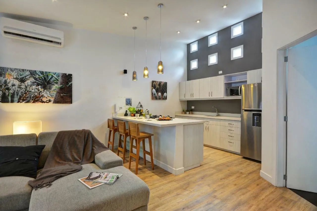 Oasis Del Poblado By Lifeafar Apartment Medellin 0*,